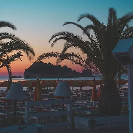 Relais La Pretura 2* Вьесте